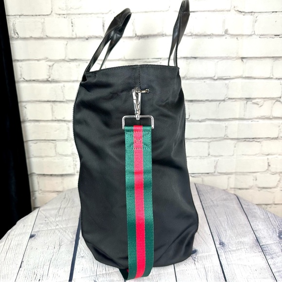 GUCCI black leather and nylon travel over-night crossbody bag LIKE NEW - Picture 3 of 16